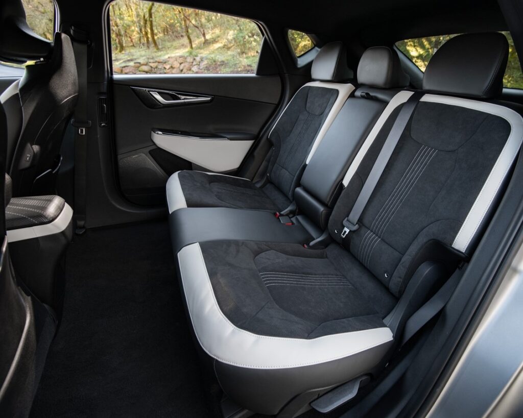 2023-kia-ev6-gt-line-interior-rear-seats-evtopspeed